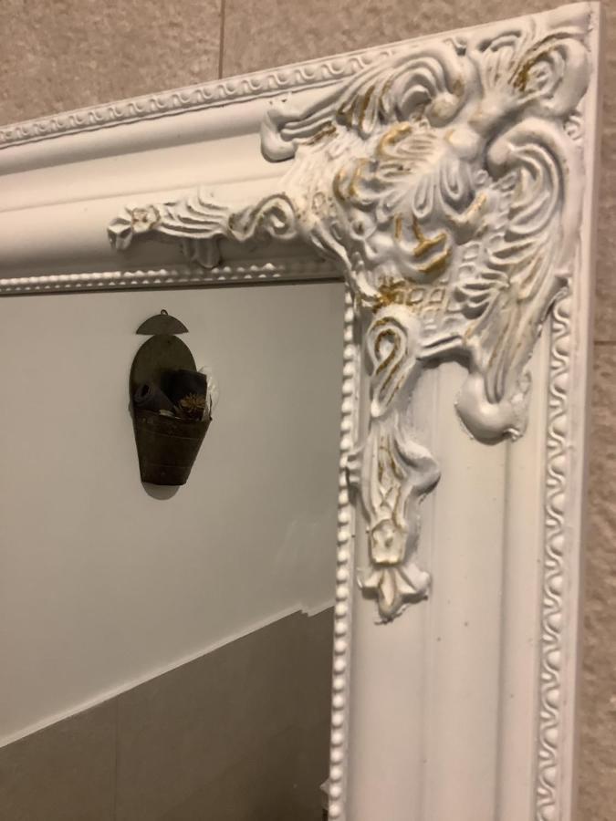 Ezuest Boroka Apartman Eger Buitenkant foto