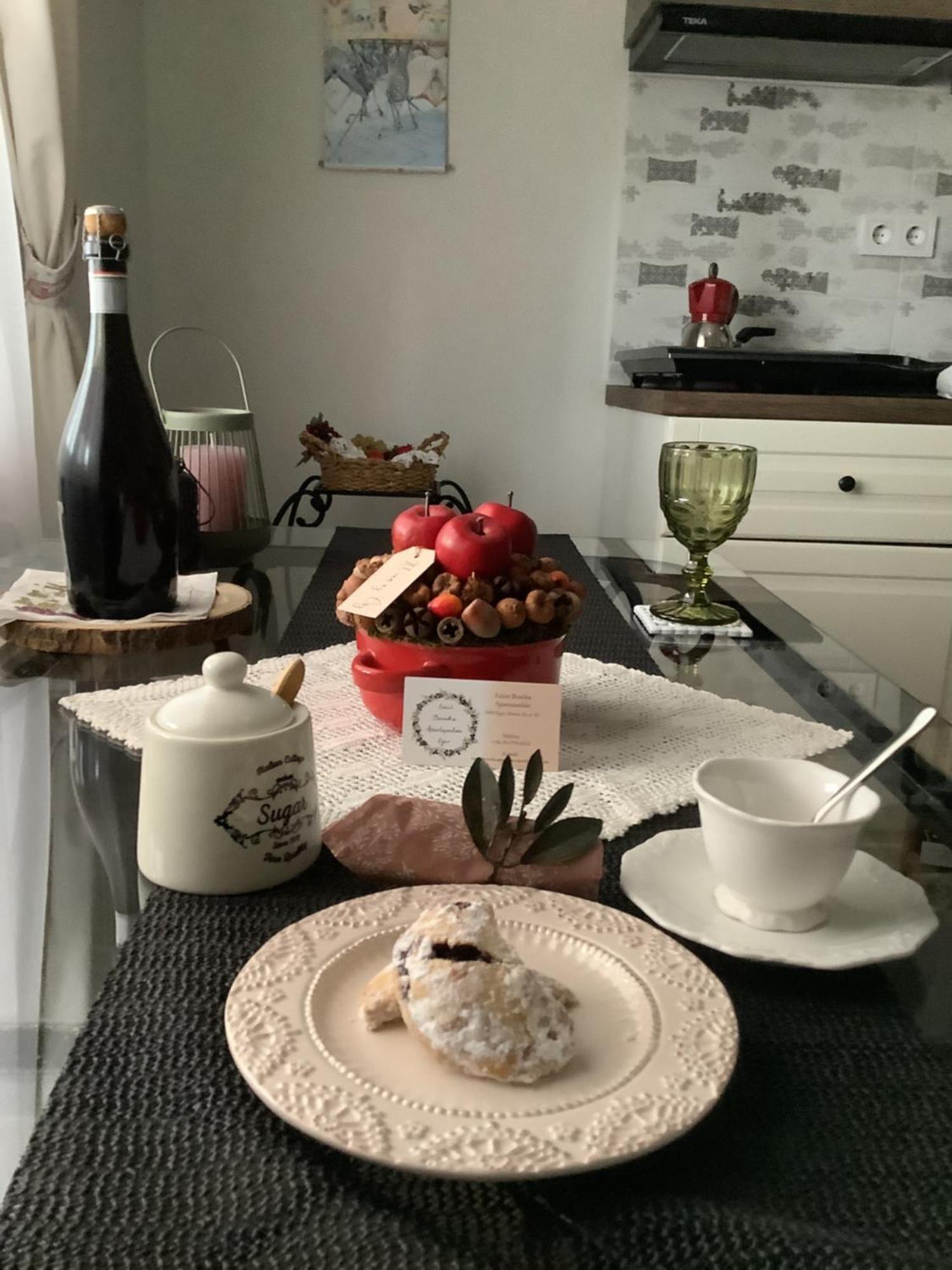 Ezuest Boroka Apartman Eger Buitenkant foto